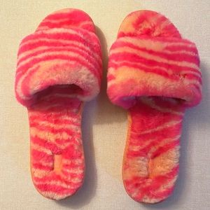 Pink UGG fluffy sandals